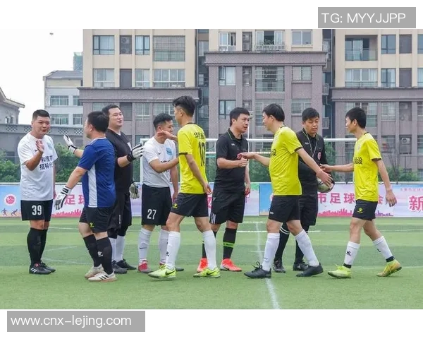 五人制足球的魅力与挑战探索这项运动如何改变团队合作与个人技能的提升